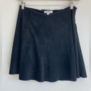 BB Dakota faux suede a line short skirt black